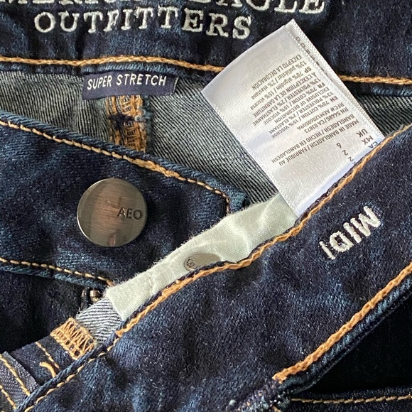 AE Midi Denim Short - Picture 4 of 6